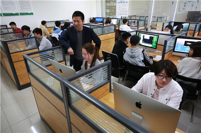 西安科技大學(xué)高新學(xué)院2022年新增軟件科技領(lǐng)域本科專(zhuān)業(yè)通過(guò)學(xué)士學(xué)位授權(quán)評(píng)審